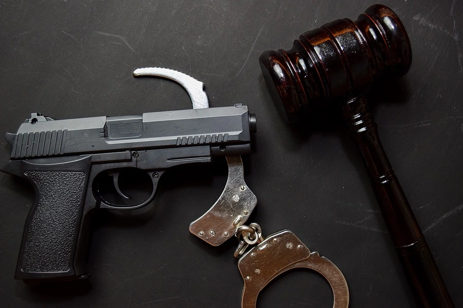 “Florida Gun Charge Lawyer: Proven Strategies to Defend Against Firearm Possession Accusations in 2025”